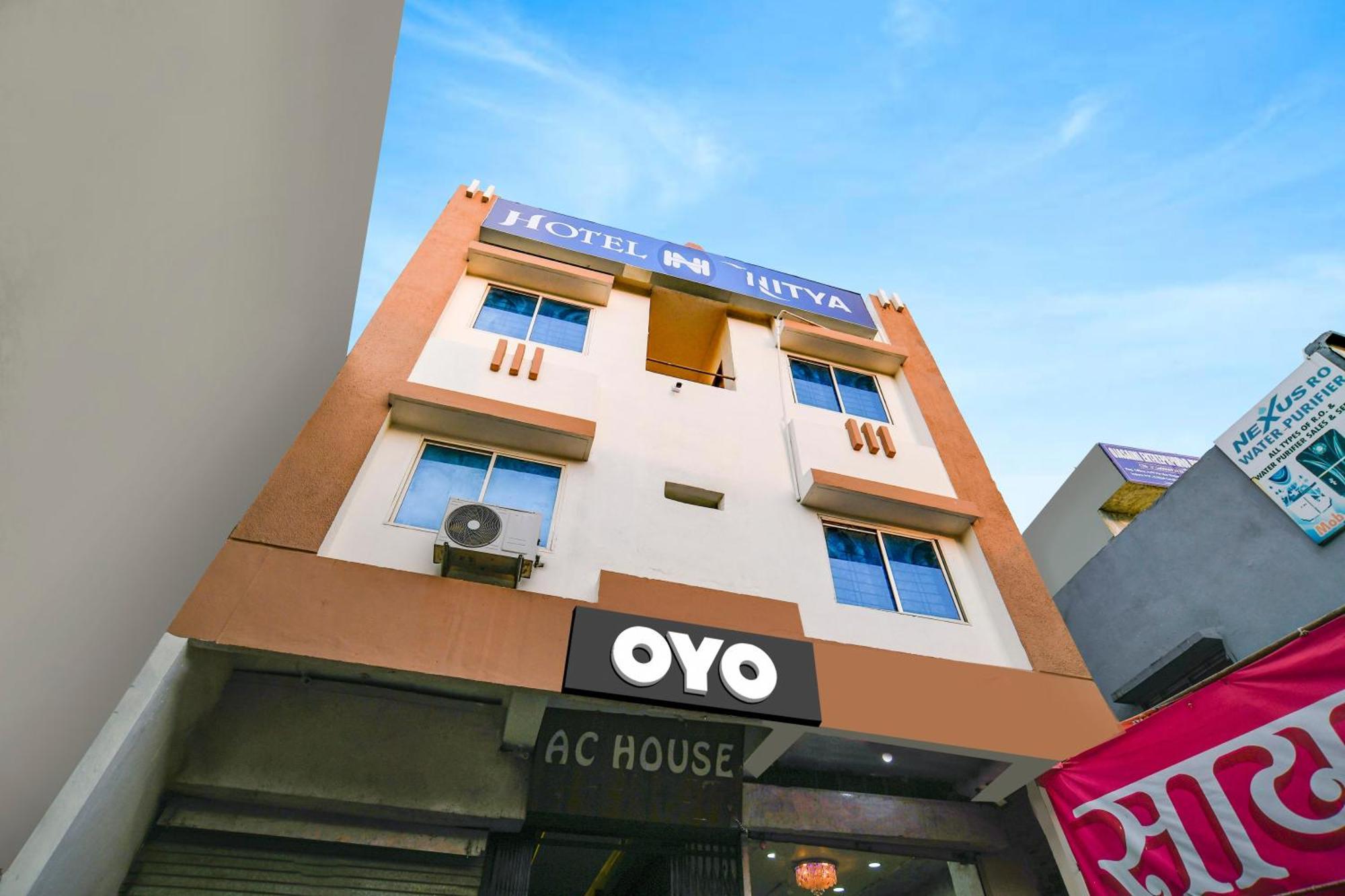 Hotel O Nitya Indaur Kültér fotó