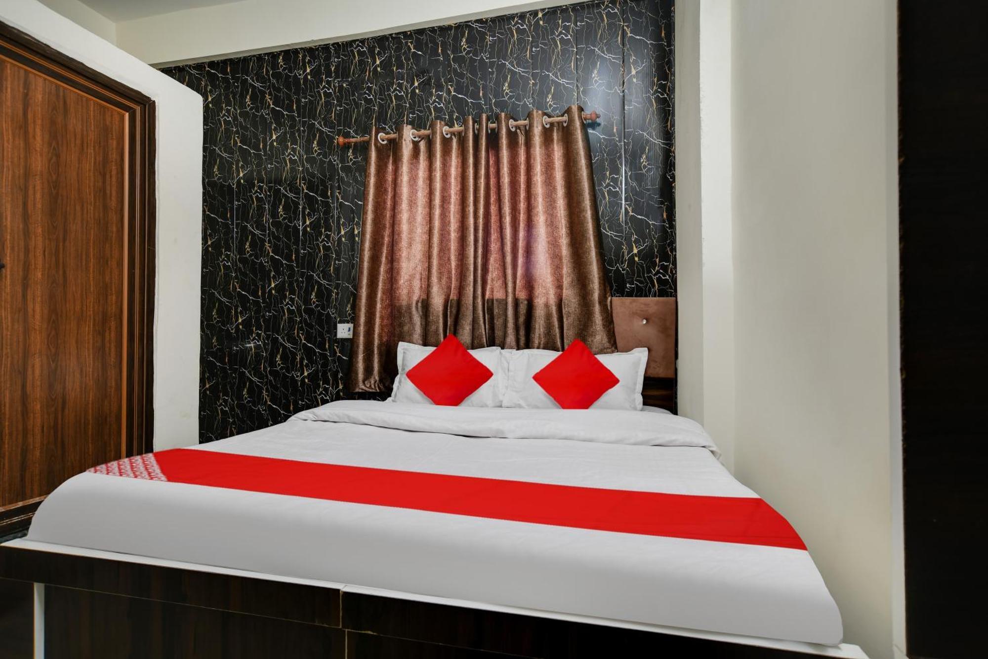 Hotel O Nitya Indaur Kültér fotó